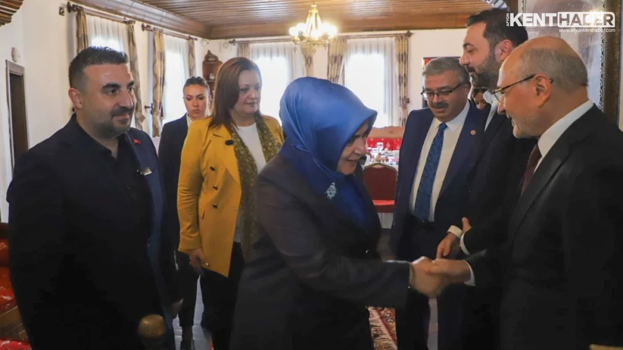 AK Parti Afyonkarahisar Teşkilatından Tuğba Işık Ercan'a Gastronomi Konağı'nda Ev Sahipliği - Detay Görsel 2