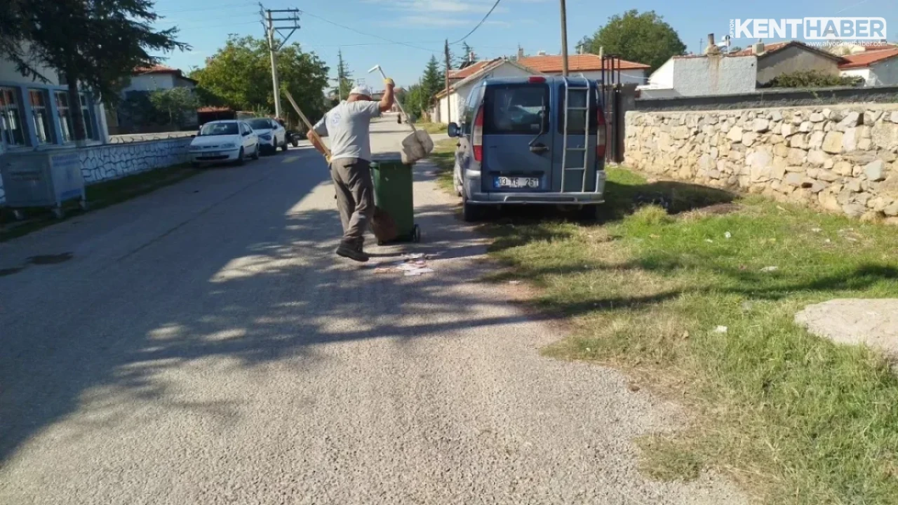 Bolvadin Gölbaşı Mahallesi'nde Kapsamlı Temizlik Seferberliği Başlatıldı - Detay Görsel 2