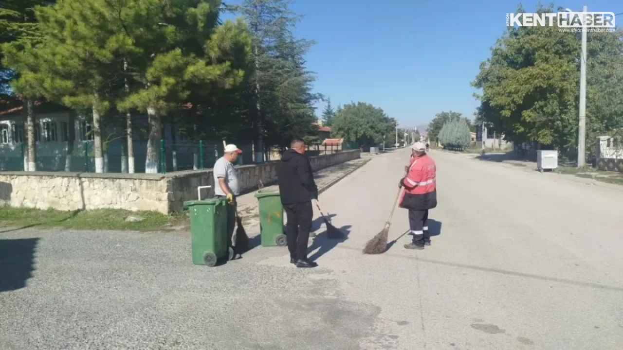 Bolvadin Gölbaşı Mahallesi'nde Kapsamlı Temizlik Seferberliği Başlatıldı - Detay Görsel 4