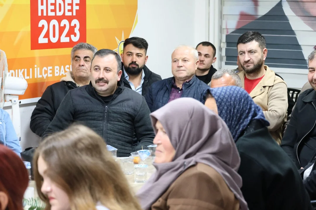 Sandıklı Belediyesi’nden Vatandaş Buluşması: Yerel Hizmetler ve İstişare Toplantısı Gerçekleşti