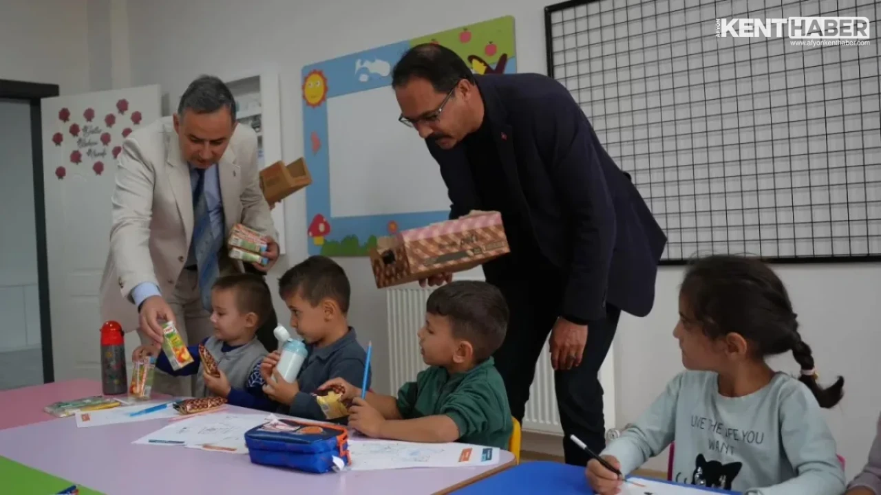 Bolvadin’de Hayvanları Koruma Günü Kapsamında Minik Öğrencilerle Anlamlı Buluşma Gerçekleştirildi - Detay Görsel 3