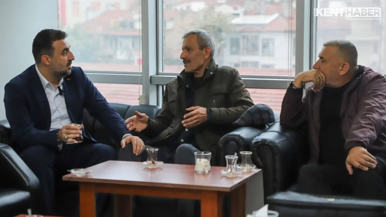 AK Parti Afyonkarahisar İl Başkanı Dr. Özgür Kavak Teşkilatla Buluştu - Detay Görsel 1