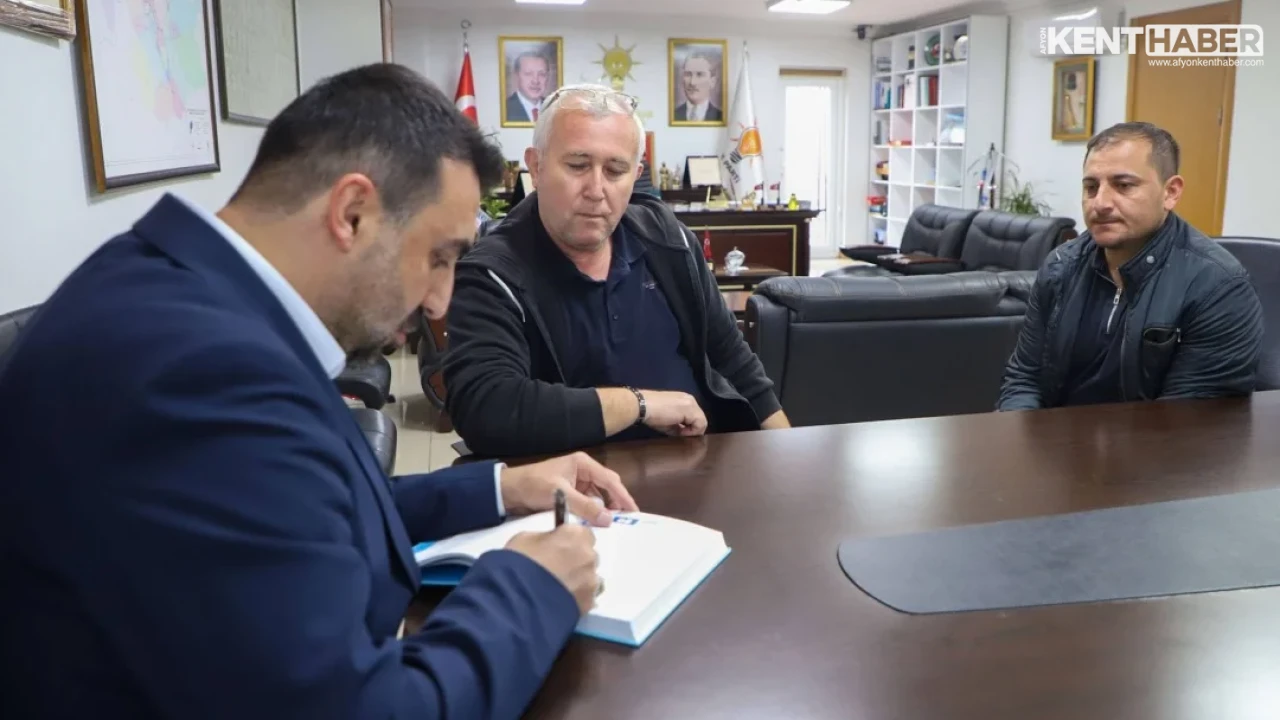 AK Parti Afyonkarahisar İl Başkanı Dr. Özgür Kavak Teşkilatla Buluştu - Detay Görsel 3