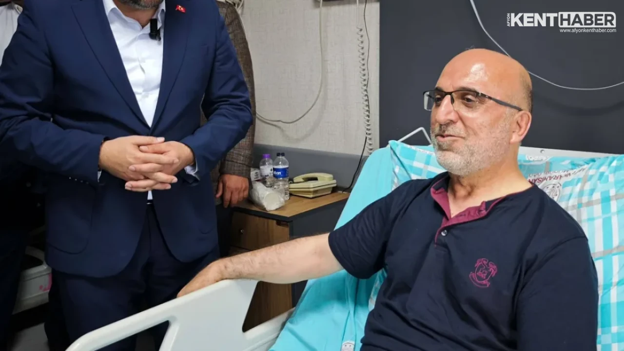 AK Parti Afyonkarahisar İl Başkanı Dr. Özgür Kavak’tan Adana İl Müftüsü Lütfü İmamoğlu’na Hastanede Ziyaret