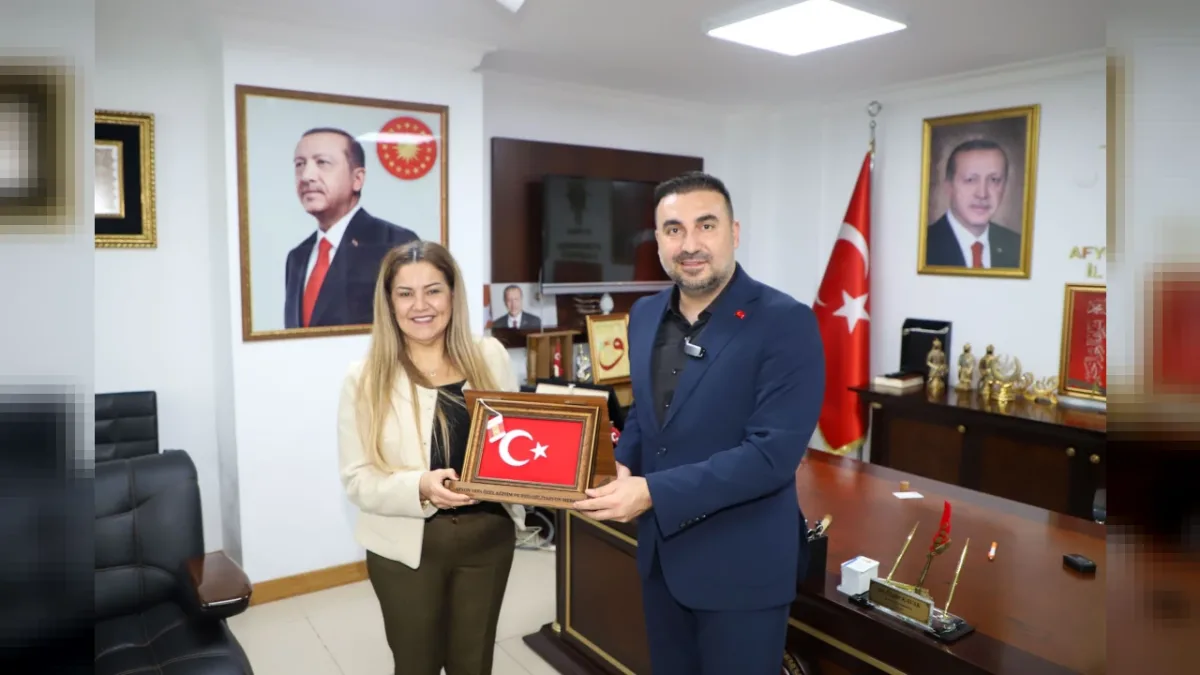 AK Parti Afyonkarahisar İl Başkanı Dr. Özgür Kavak, Hülya Aladaş’ı Ağırladı