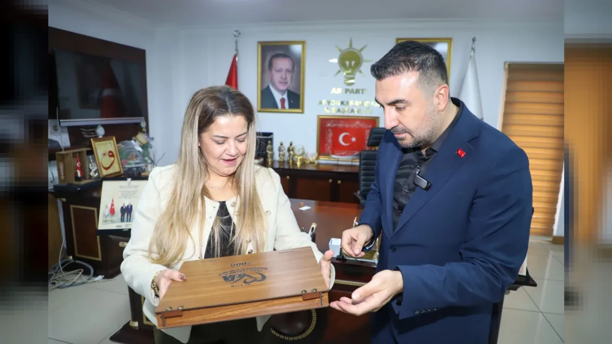 Özel Afyon Vefa Rehabilitasyon Merkezi Kurucusu Hülya Aladaş’tan AK Parti İl Başkanı Dr. Özgür Kavak’a Nazik Ziyaret