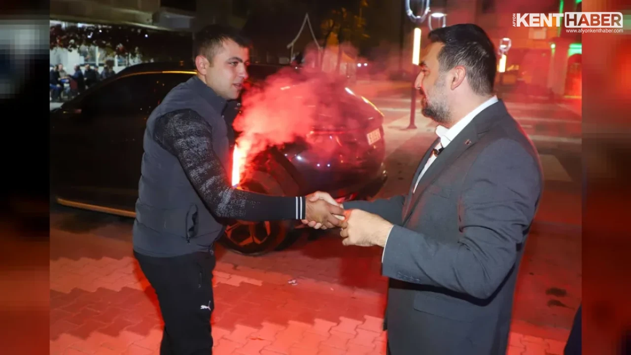 AK Parti Afyonkarahisar’dan İhsaniye İlçe Danışma Meclisi’nde Yoğun Katılımlı Toplantı