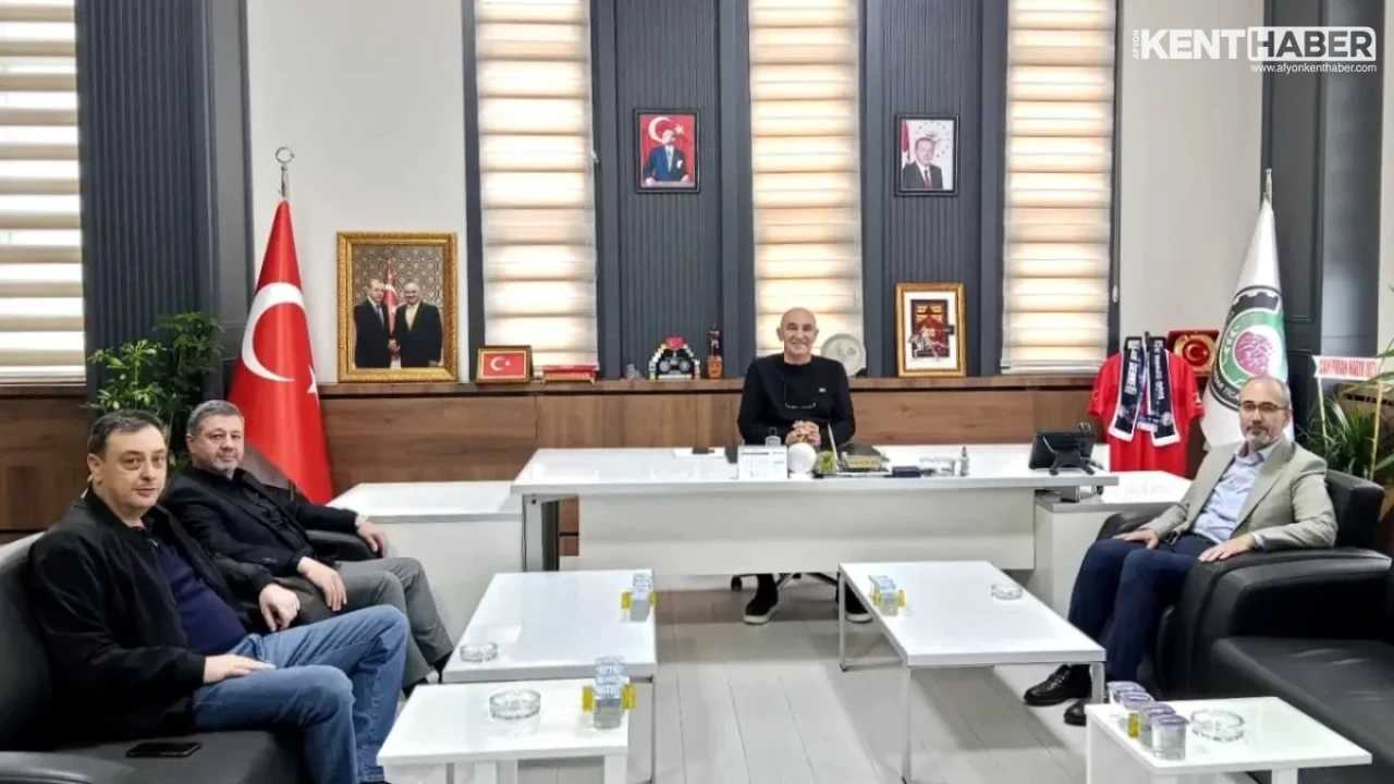 Afyonkarahisar İl Sağlık Müdürü Dr. Hakkı Öztürk’ten Ticaret Borsası’na Ziyaret