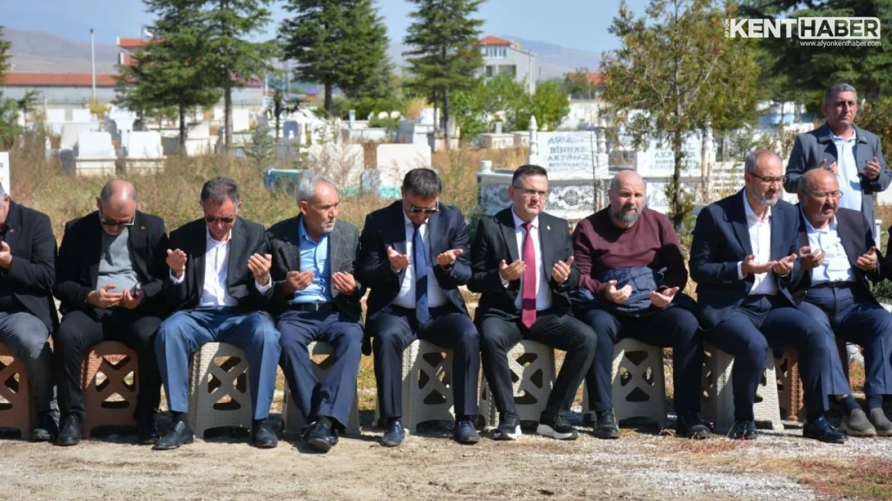 İl Sağlık Müdürü Dr. Hakkı Öztürk’ten Mehmet Ali Öztürk’e Acı Gününde Taziye Ziyareti - Detay Görsel 3