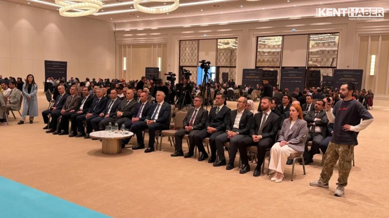 Afyonkarahisar'da Sıfır Atık Çalıştayı: Kaynak Yönetimi ve İsraf Masaya Yatırıldı - Detay Görsel 3