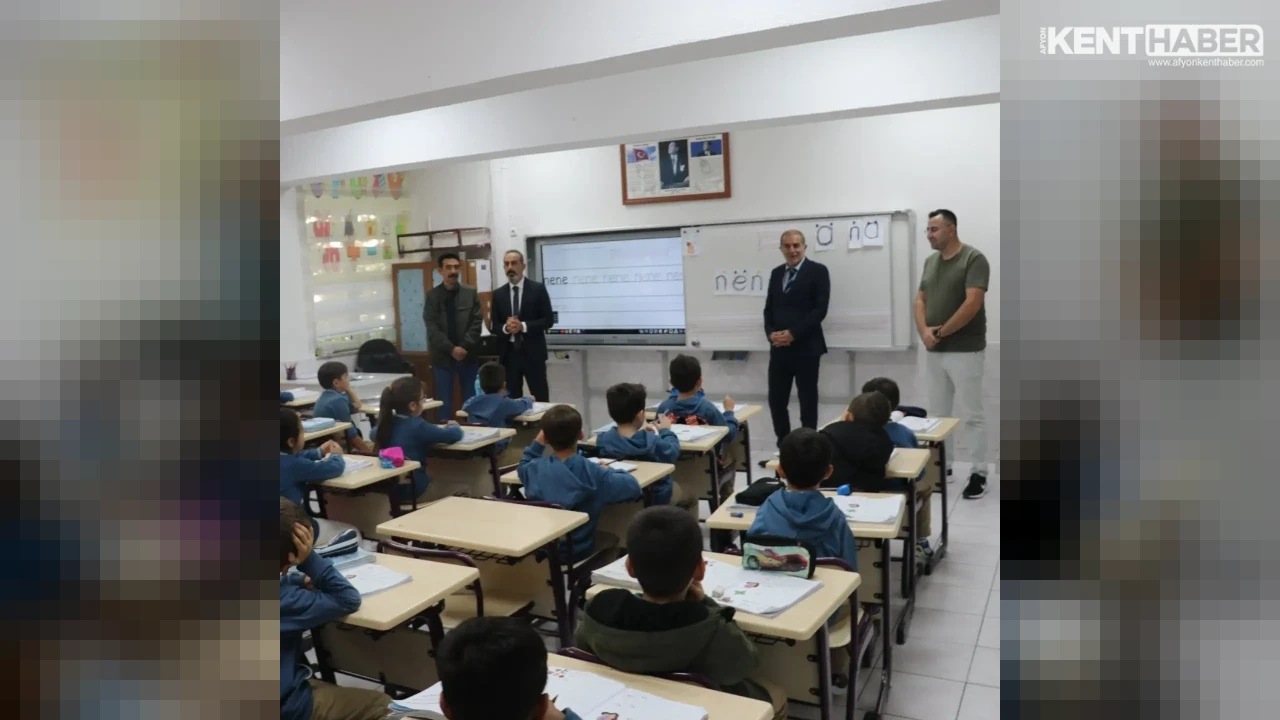 Şuhut Milli Eğitim Müdürü Ebubekir Bozkurt Kurtuluş İhsan Küçükarslan İlkokulu’nu Ziyaret Etti - Detay Görsel 3
