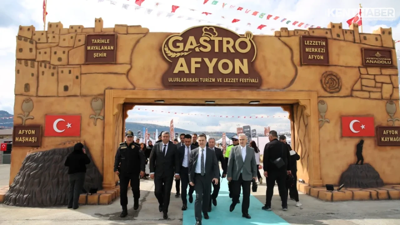 Afyonkarahisar Emniyet Müdürü Gökhan Demirtola GastroAfyon Festival Alanını Denetledi