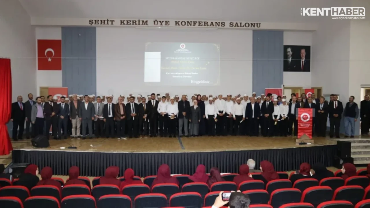 Afyonkarahisar'da 146 Öğrenci Hafızlık ve İslami İlimler Eğitimi Sonrası İcazet Aldı - Detay Görsel 3