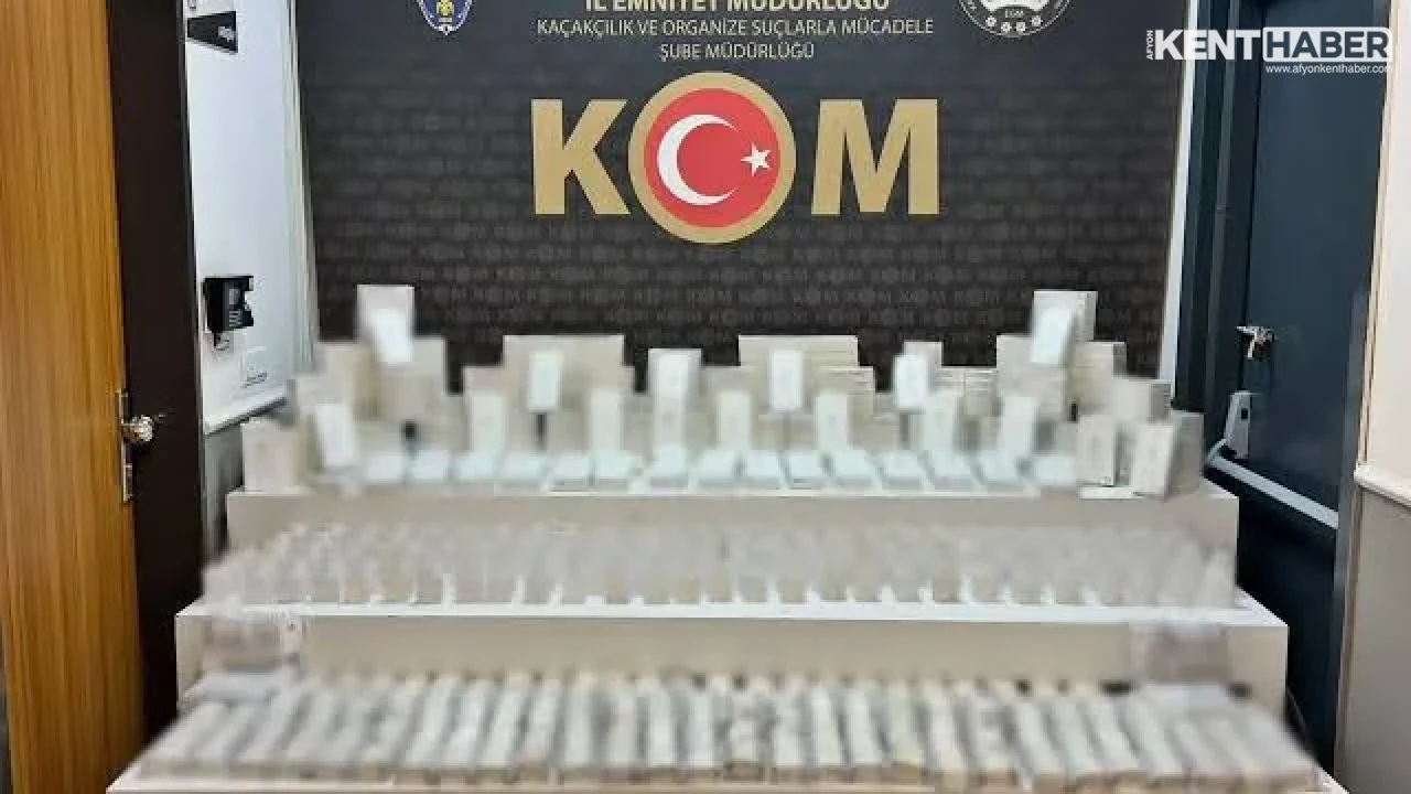 Afyonkarahisar’da Kaçakçılık Operasyonu: Binlerce Makaron ve Tütün Ele Geçirildi