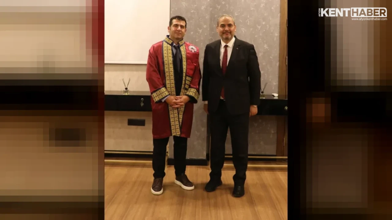AFSÜ’de Profesör ve Doçentliğe Atanan Öğretim Üyeleri Cübbe Giydi