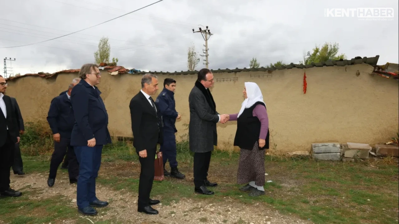 Afyonkarahisar Dinar'da Şehit İzzet Taşbaş Yıl Dönümünde Kabir ve Aile Ziyareti - Detay Görsel 3