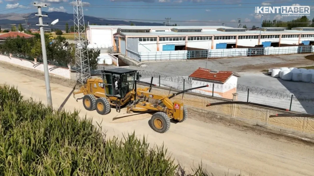 Bolvadin Kırkgöz Mahallesi'nde 7500 Metrelik Asfalt Çalışması Başladı - Detay Görsel 4