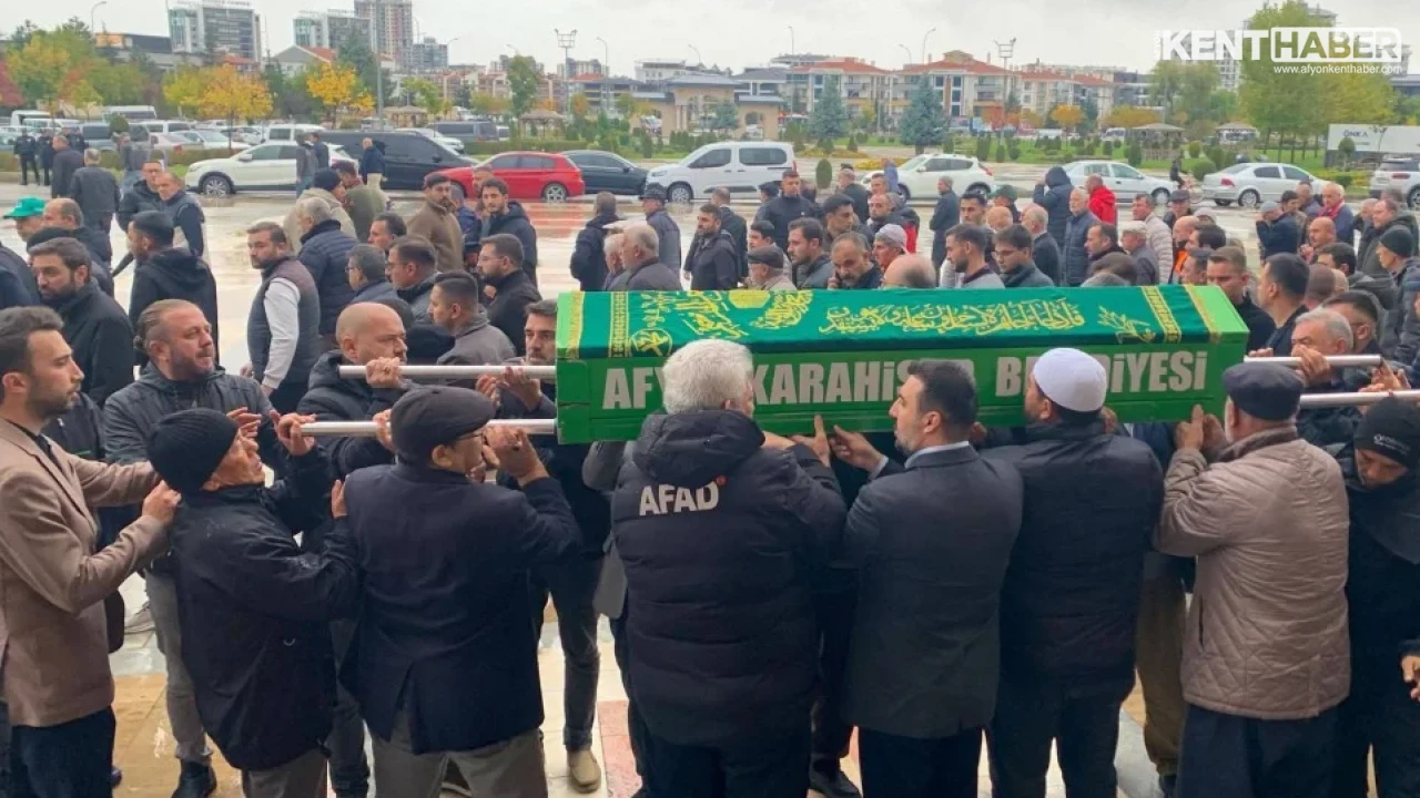 Kültür ve Turizm Bakan Yardımcısı Dr. Serdar Çam'ın Katılımıyla Cenaze Namazı Kılındı - Detay Görsel 3