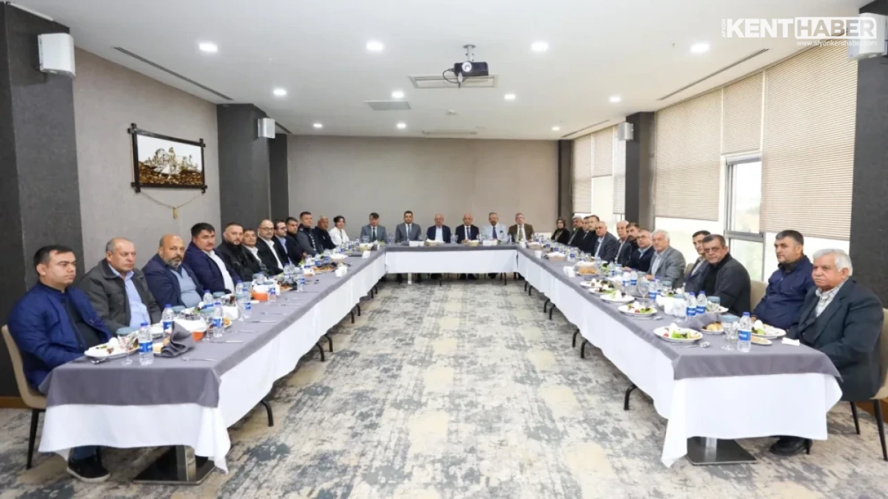 Afyonkarahisar Belediyesinden Ulaşım Esnafına Yakın Markaj ve Ortak Akıl Vurgusu - Detay Görsel 1