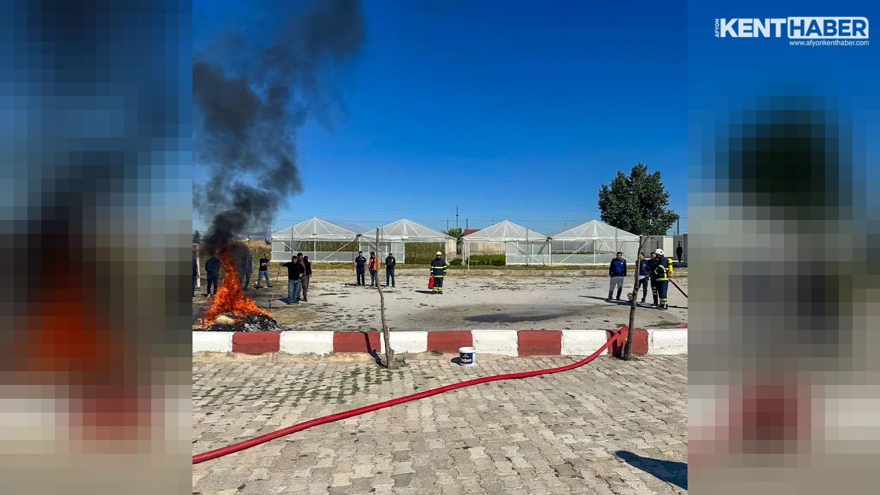 Sandıklı Belediyesi İtfaiye Amirliği'nde Minik Öğrencilere Yangın Güvenliği Eğitimi - Detay Görsel 3