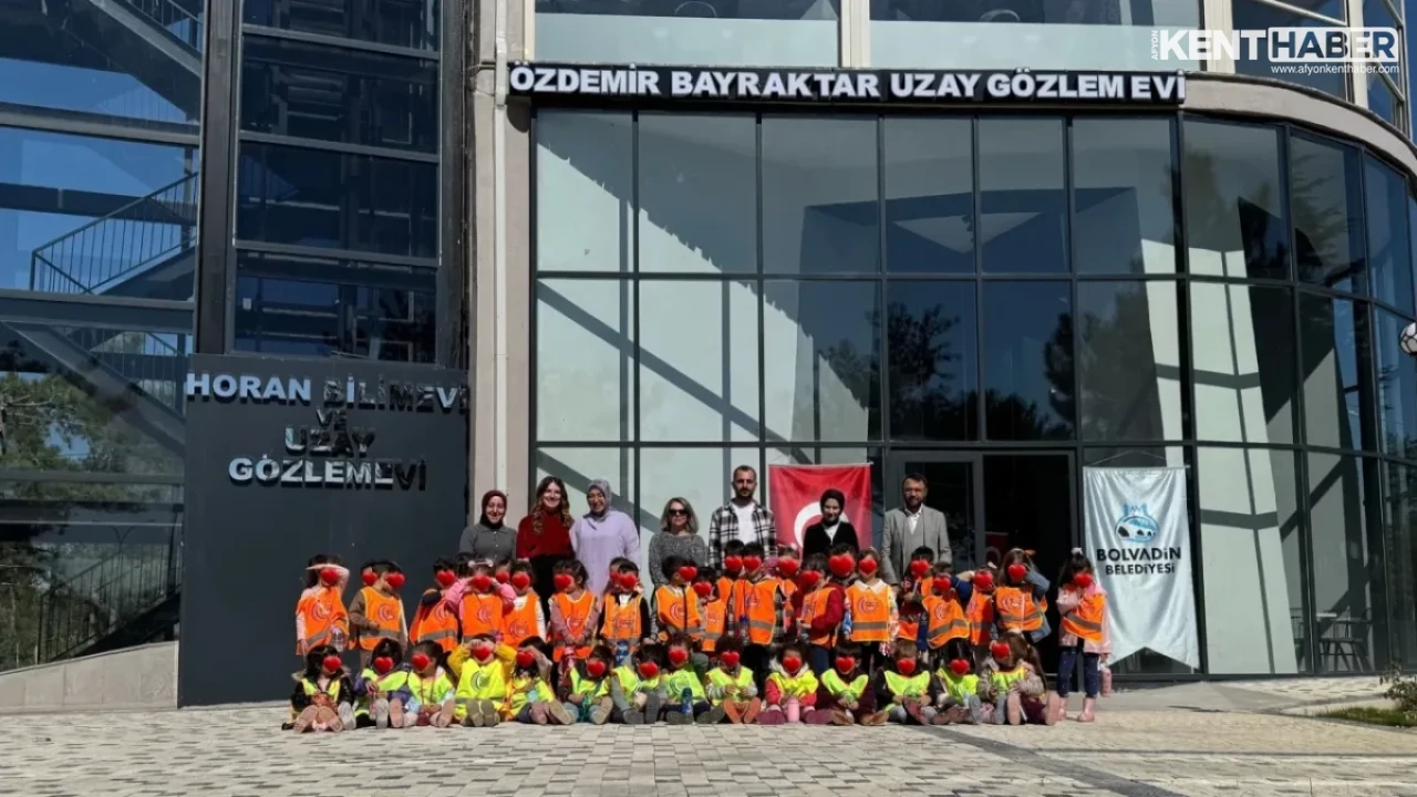 Bolvadinli Miniklerden Özdemir Bayraktar Horan Bilimevi ve Uzay Gözlemevi’ne Bilim Dolu Ziyaret