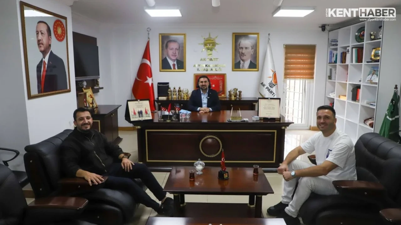 AK Parti Afyonkarahisar İl Başkanı Dr. Özgür Kavak'a Hayırlı Olsun Ziyareti - Detay Görsel 2