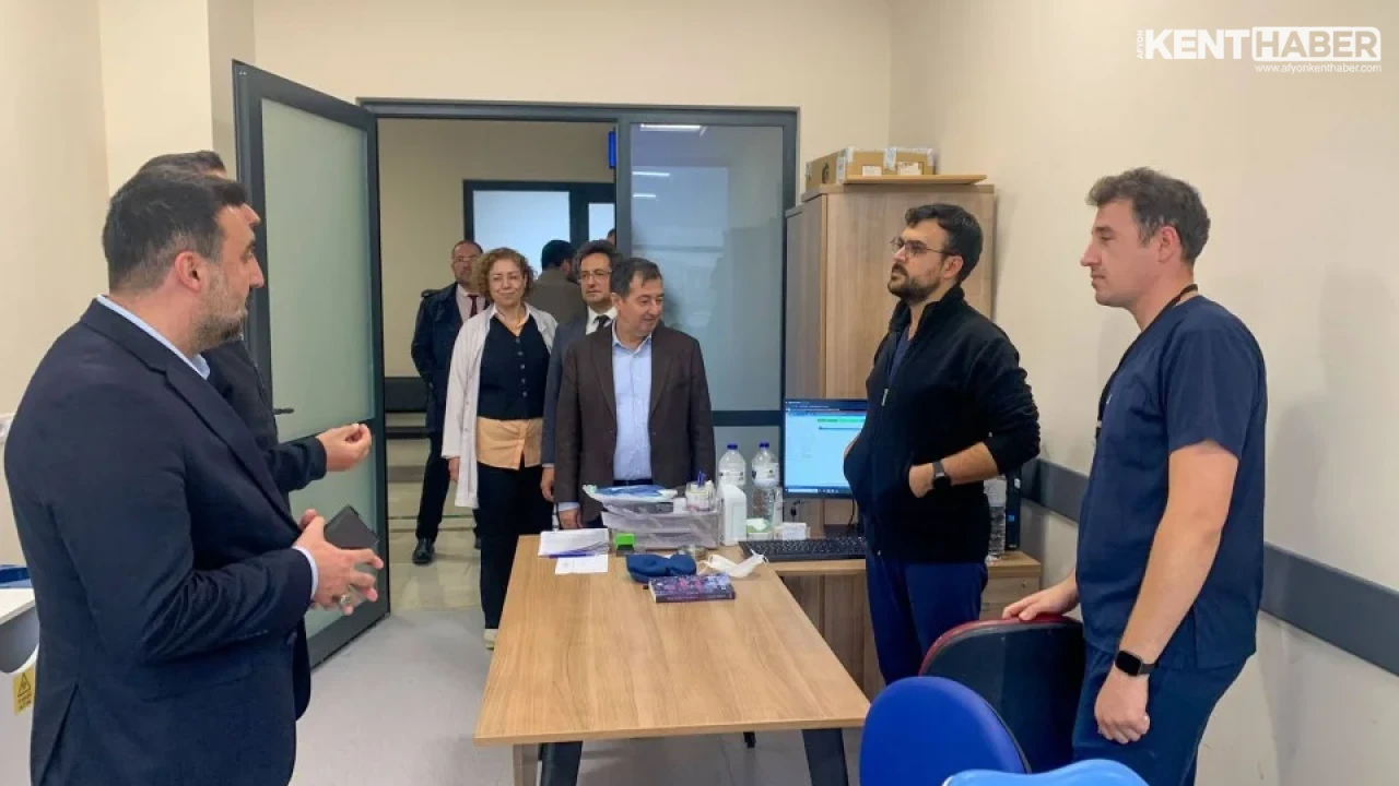 AK Parti Afyonkarahisar Heyetinden Diş Hastanesine Kapsamlı Ziyaret ve İnceleme - Detay Görsel 1