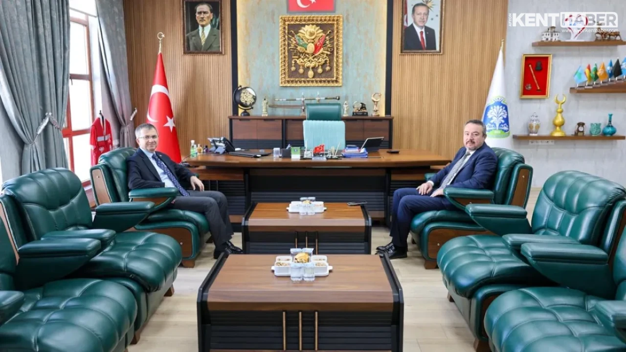 Sandıklı Cumhuriyet Başsavcısı Celal Kaplan’dan Belediye Başkanı Adnan Öztaş’a Makam Ziyareti