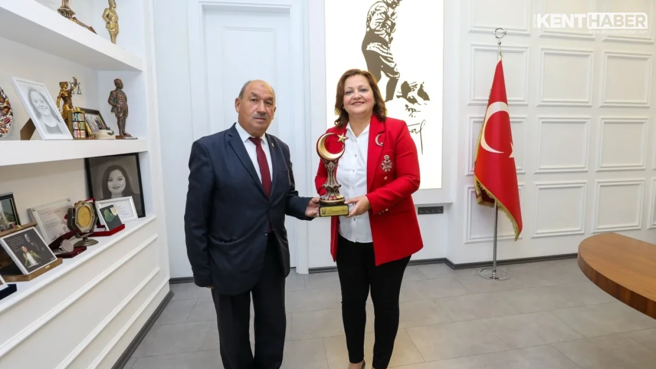 Afyonkarahisar Belediye Başkanı Burcu Köksal, Başkan Tokdemir ve Başkan Atılgan'ı Ağırladı - Detay Görsel 2