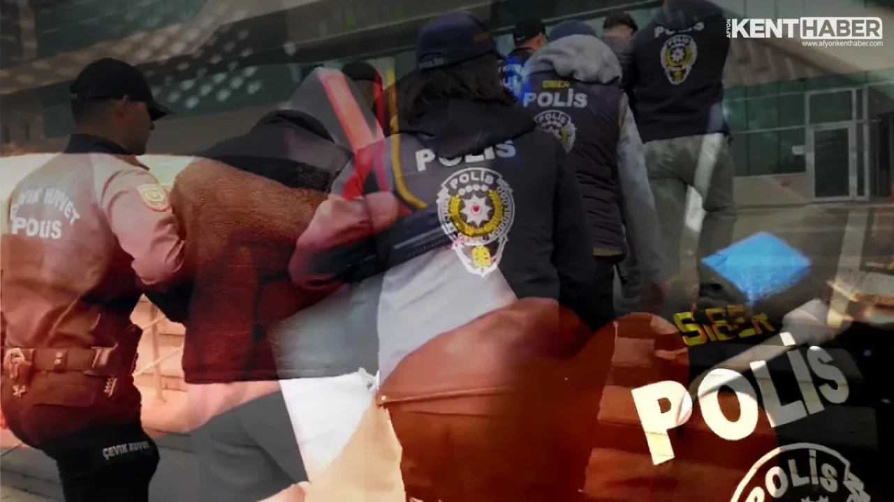 Siber Suçlarla Mücadele kapsamında son 5 günde Polisimiz tarafından düzenlenen operasyonlarda 275 şüpheli yakalandı.”