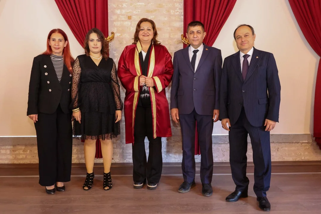 Başkan Burcu Köksal Tuğba Karabulut ve Ahmet Uçmak Çiftinin Nikahını Kıydı