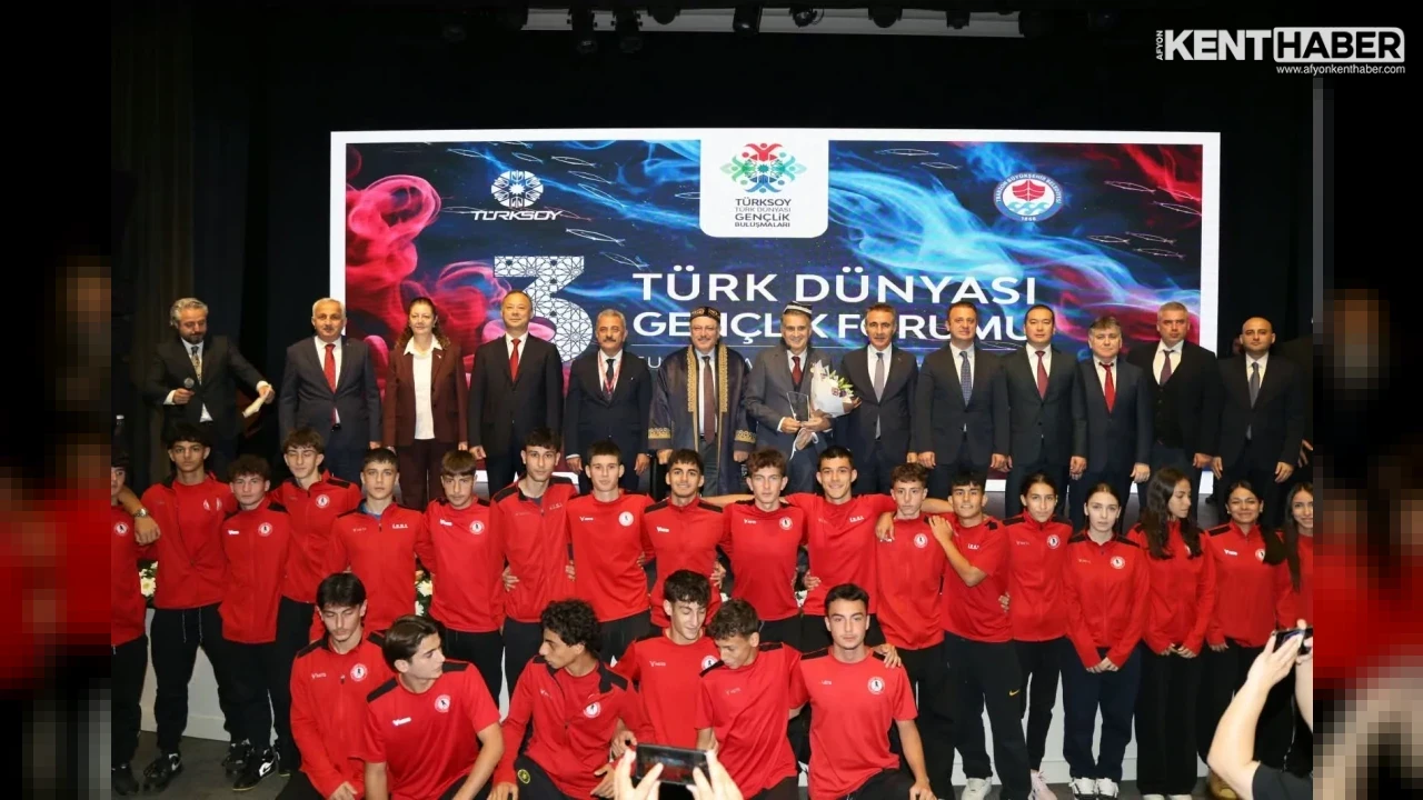 Trabzon Büyükşehir Belediyesi, 22 Ülkeden 140 Genci Türksoy Forumunda Ağırladı